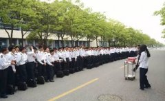 280名男生為唯一女生慶生，不要太幸福